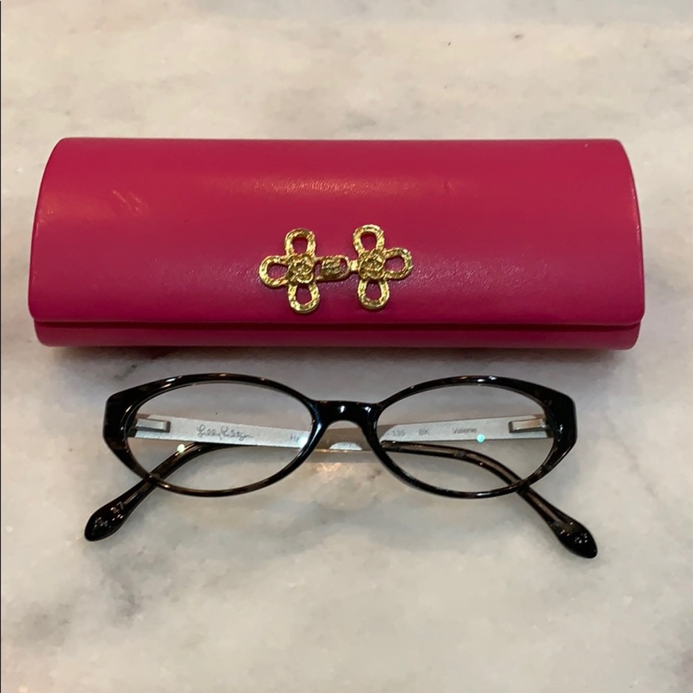 Lilly Pulitzer Valerie glasses with case.